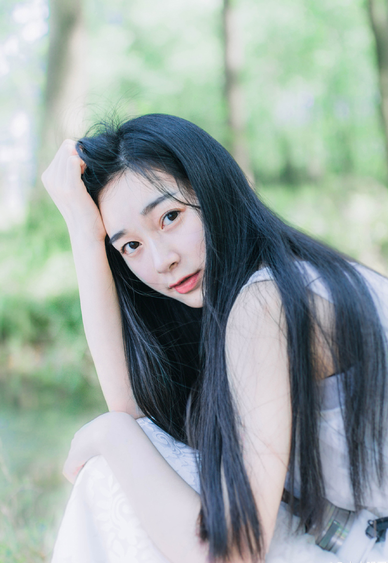 “不是不敢，而是怕你没这个本事！”庞统冷哼一声，扭头看向帐中众将，淡然道：“我主吕布，或许出身不及诸位，但为人公私分明，也极重规矩。”